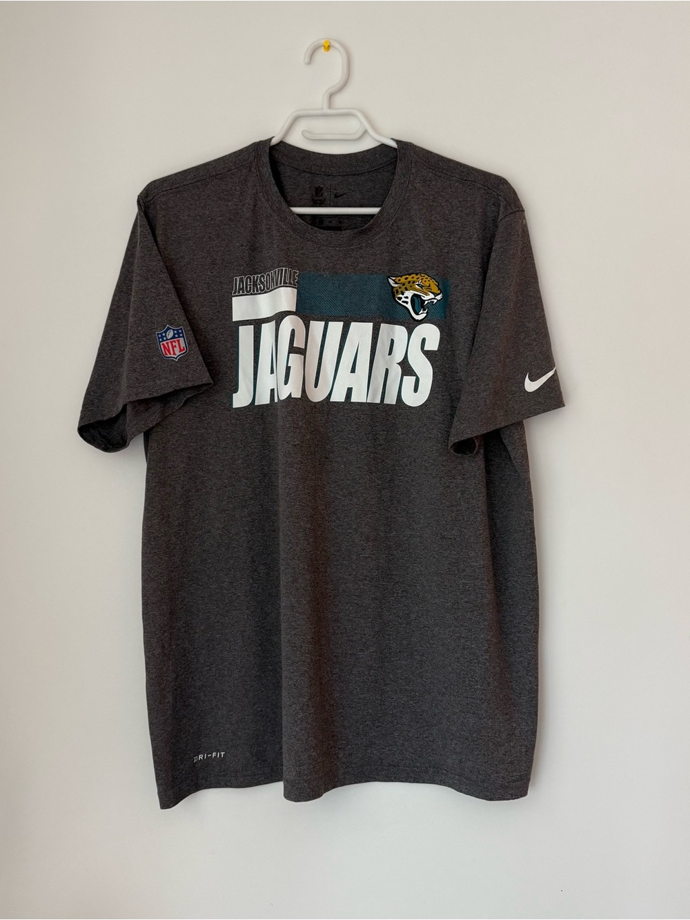 Jacksonville Jaguars Men’s NFL Nike Dri-Fit T-Shirt Size XL Grey